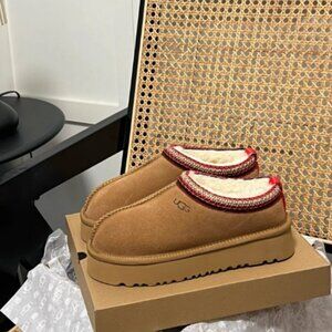 Women’s UGG Tasman slipper